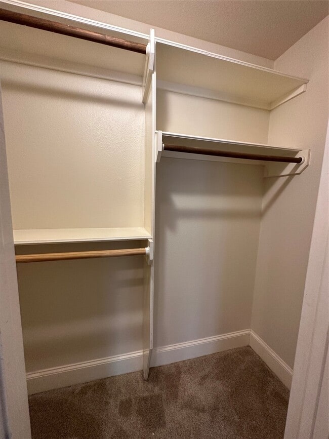 Building Photo - 6353 Richmond Ave.