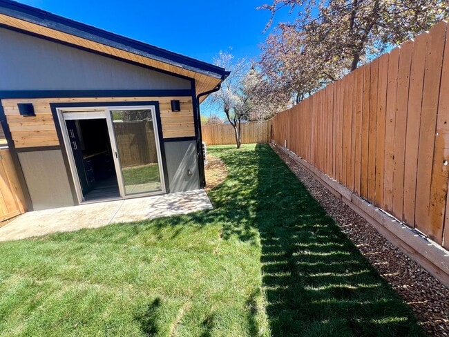 Building Photo - Newly Built! 1 Bed, 1 Bath Home with a fully fenced Yard!