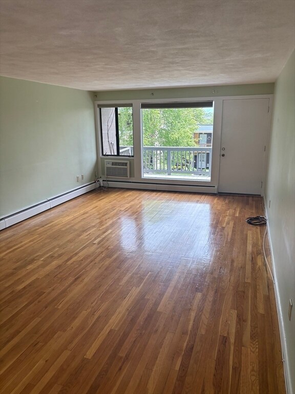 Building Photo - 315 Neponset St