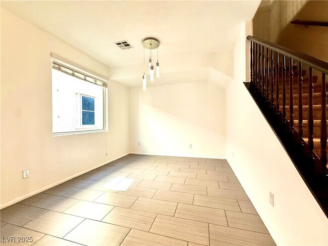 Building Photo - 5369 Alden Glen Dr