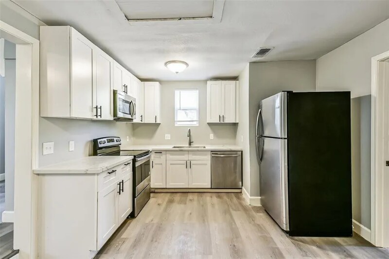 Building Photo - 4318 1st St