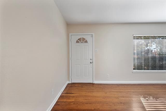 Building Photo - 4131 Saranac Dr
