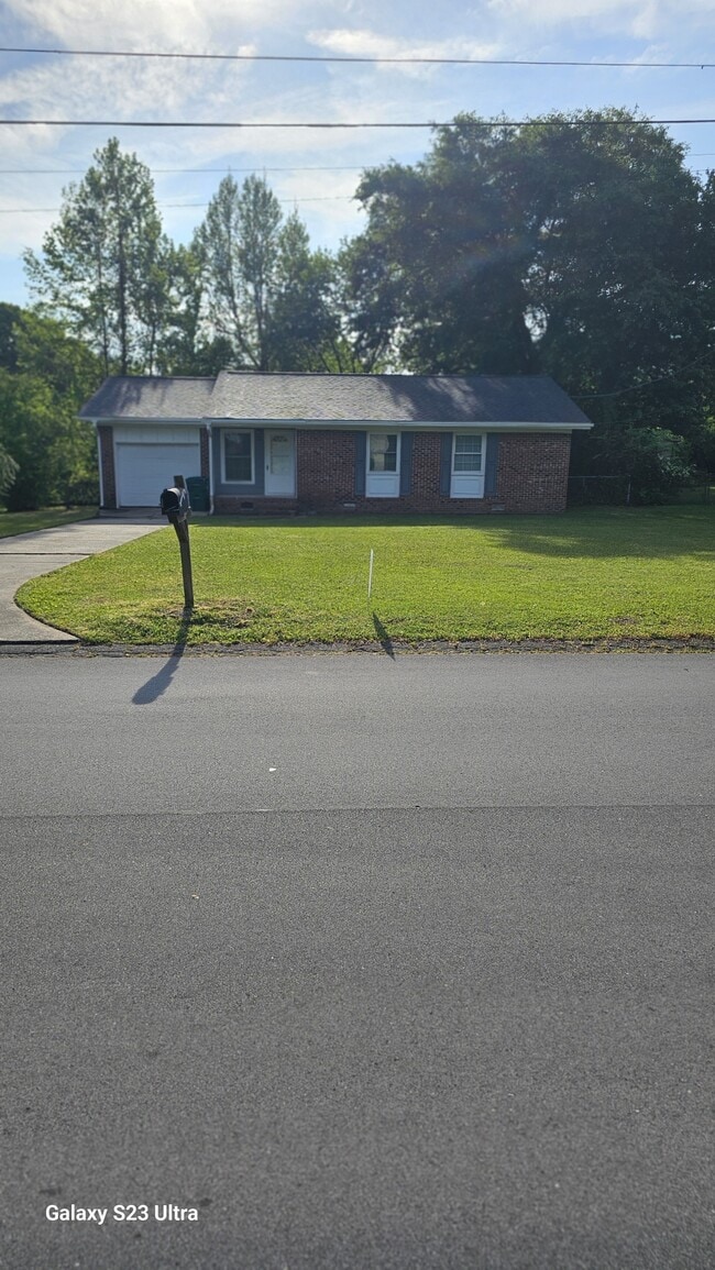Building Photo - 204 Sterling Rd