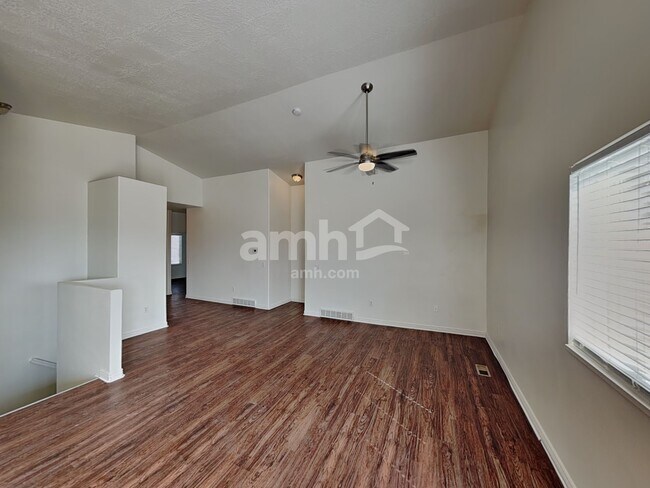 Building Photo - 8073 S Madison Nan Dr