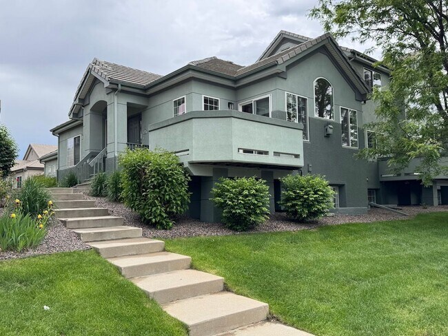 Building Photo - Spacious and Open 3BD/2BA House In Longmont!