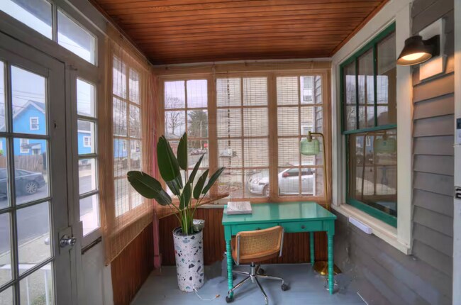 Building Photo - 21 Garden St