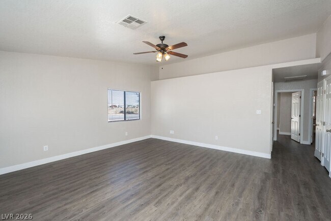 Building Photo - 2120 McMurray Dr