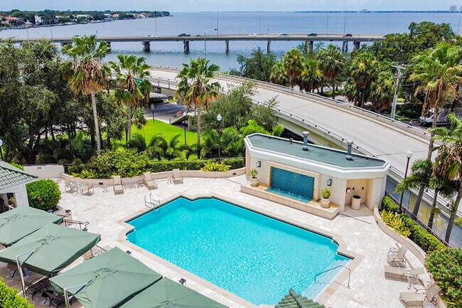 Building Photo - 345 Bayshore Blvd