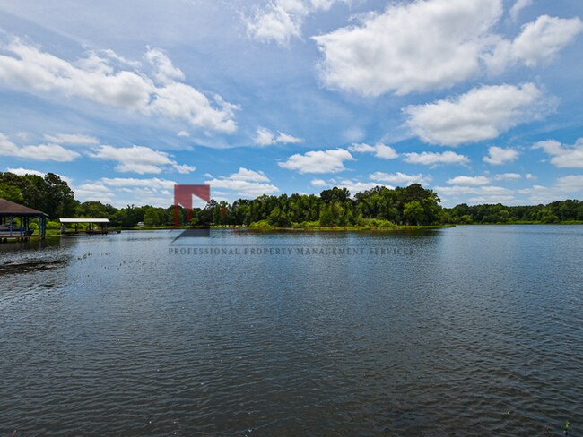 Building Photo - Tour Today! 3 Bedroom Home On Lake Tyler!
