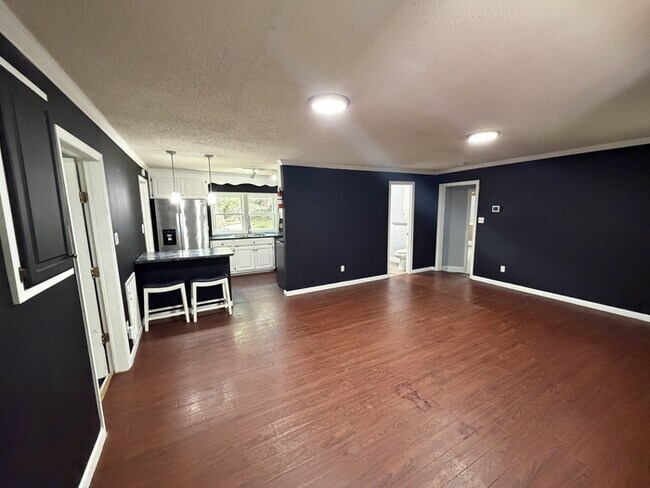 Building Photo - 5545 Old Winnsboro Rd