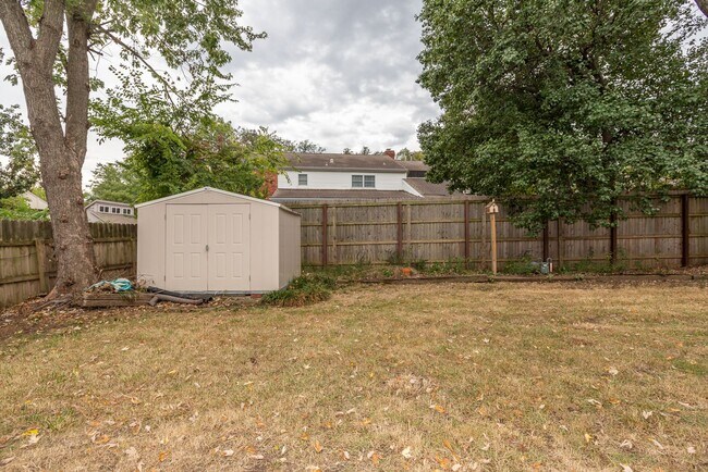 Building Photo - 7236 E 65th St
