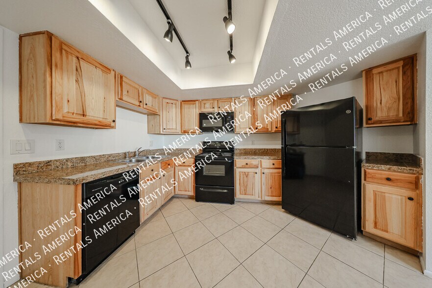 Building Photo - 4120 W Calavar Rd