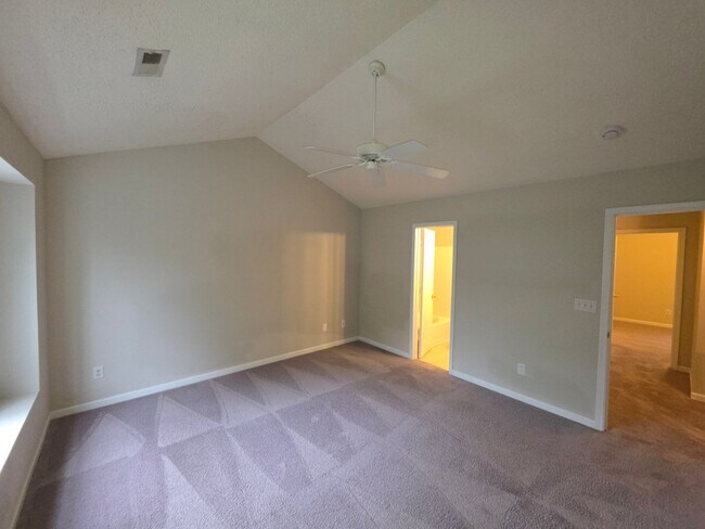 Building Photo - 9933 Birch Knoll Ct