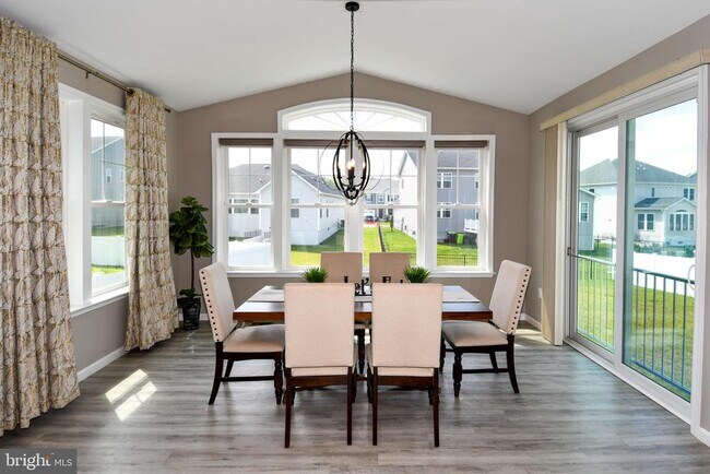 Building Photo - 7706 Colburn Dr