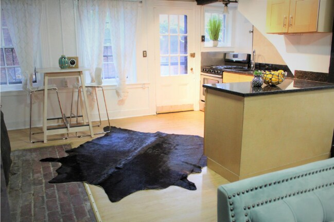 Building Photo - 5 Champney Pl