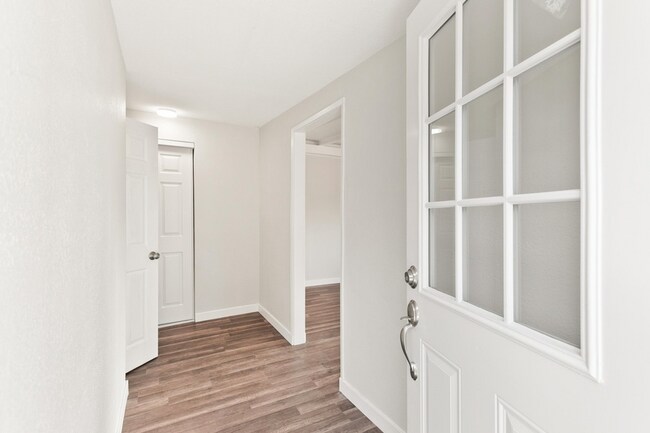 Building Photo - 17138 Sunderland Dr