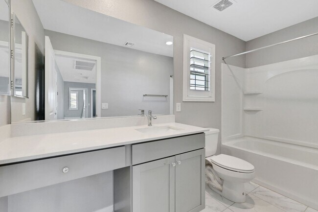 Building Photo - Gorgeous 3 bedroom Inspirada home