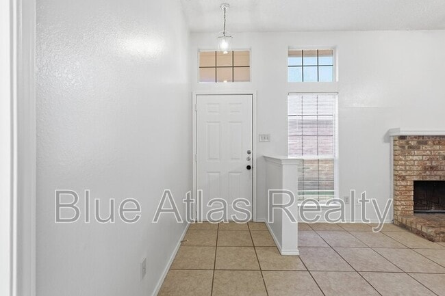 Building Photo - 1818 Orchard Dr