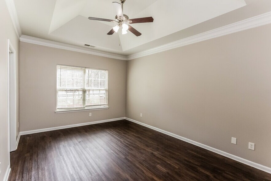 Building Photo - 5065 Landover Way