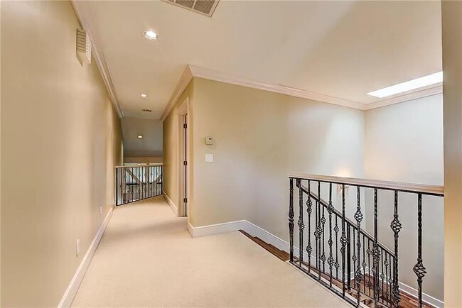 Building Photo - 1502 Duffner Dr