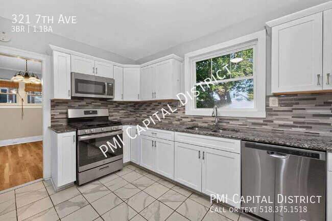 Building Photo - 321 7th Ave
