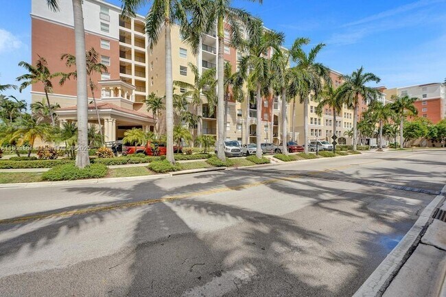 Building Photo - 17100 N Bay Rd