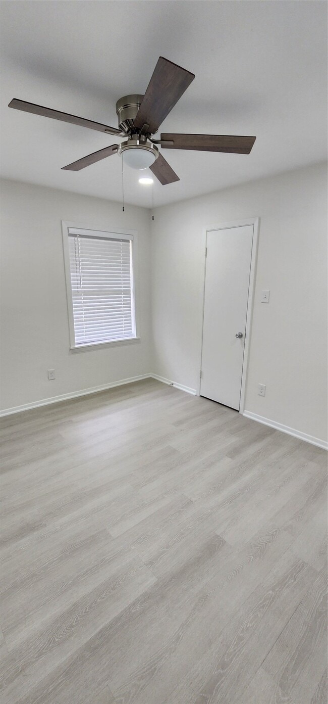 Building Photo - 4921 Nina Lee Ln