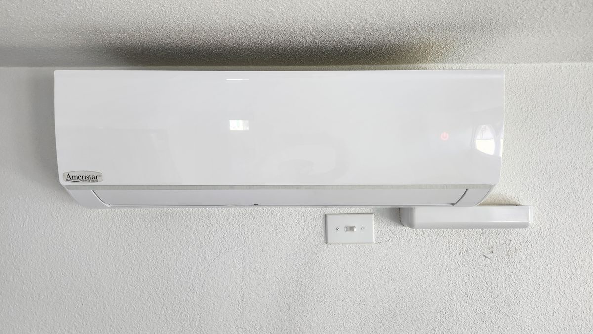 Building Photo - 988 El Camino Dr