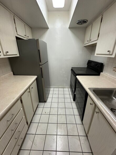 Building Photo - 467 Golden Isles Dr