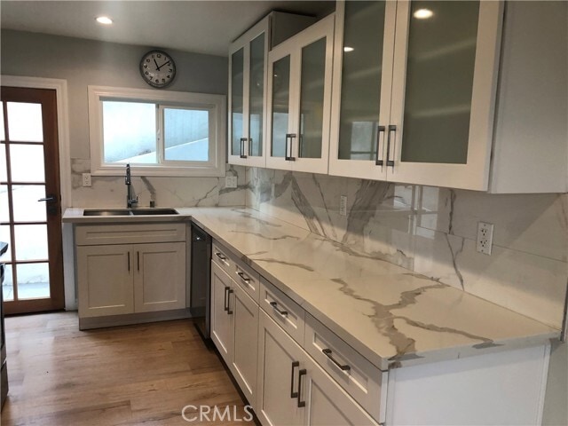 Building Photo - 1866 N Ave 56