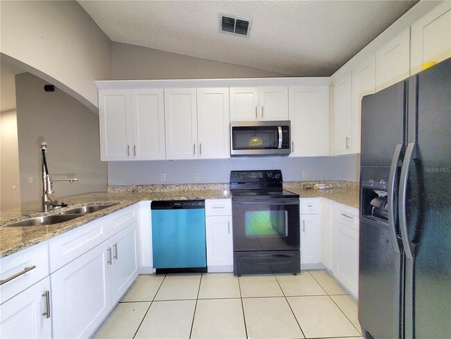 Building Photo - 10237 Vista Cove Ln