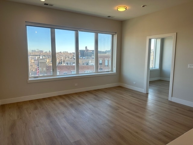 Building Photo - 4010 N Lincoln Ave