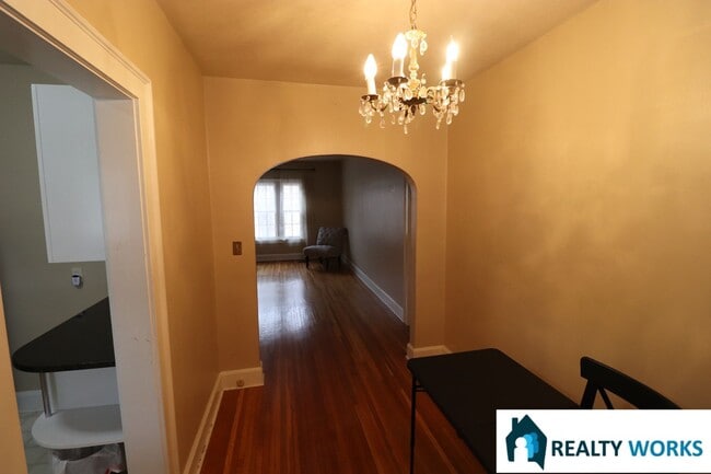 Building Photo - 2457 S 27th St