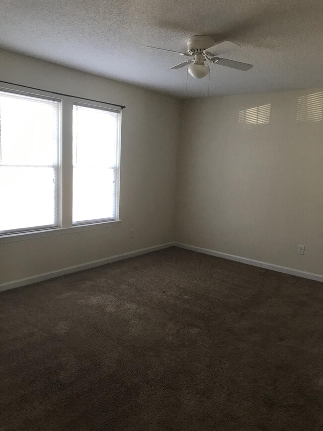 Building Photo - 2612 Northfield Rd