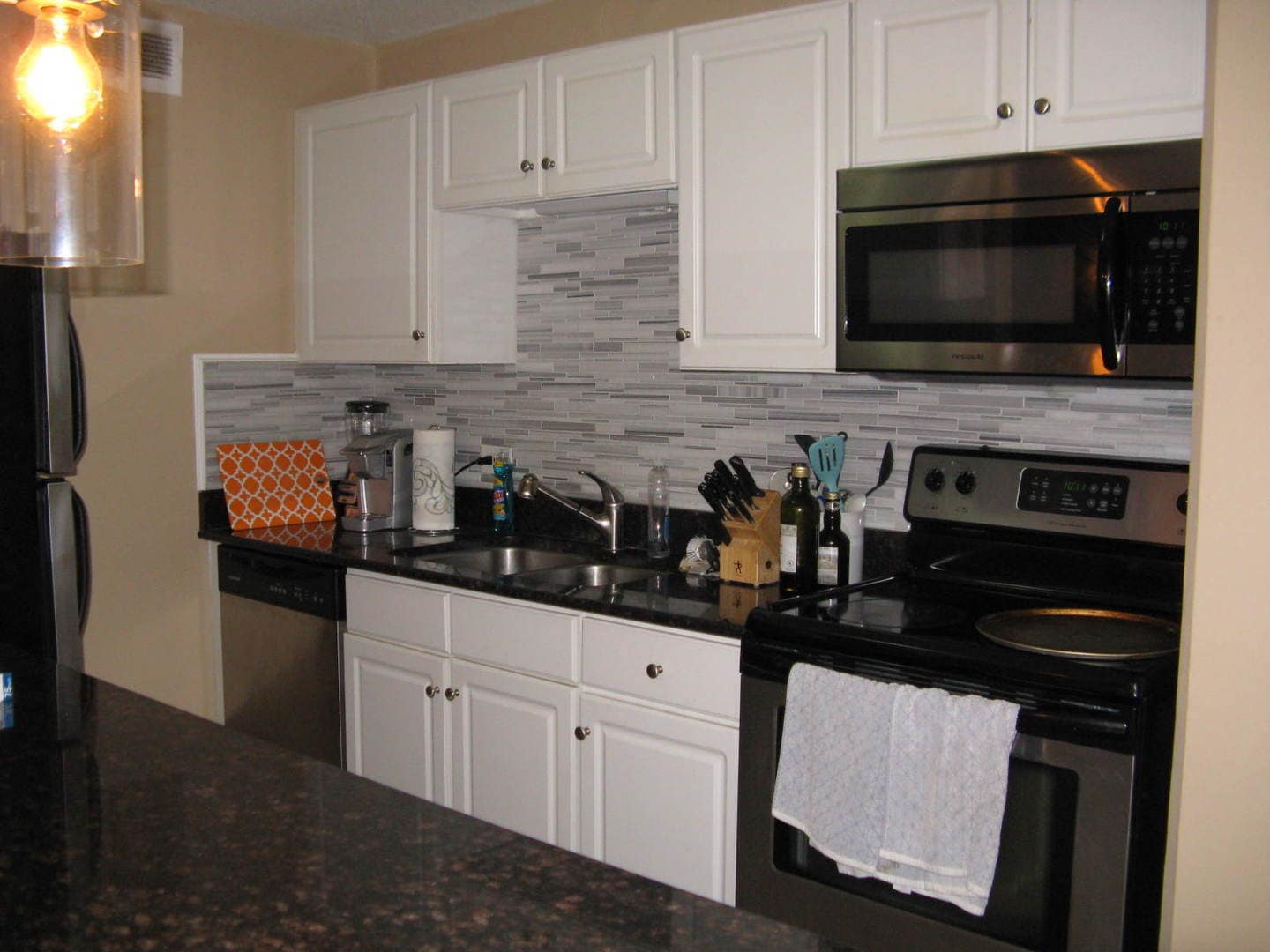 Building Photo - 1339 N Dearborn St