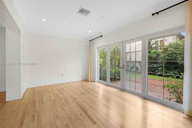 Building Photo - 1246 Algardi Ave