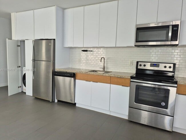 Building Photo - 1211 Euclid Ave