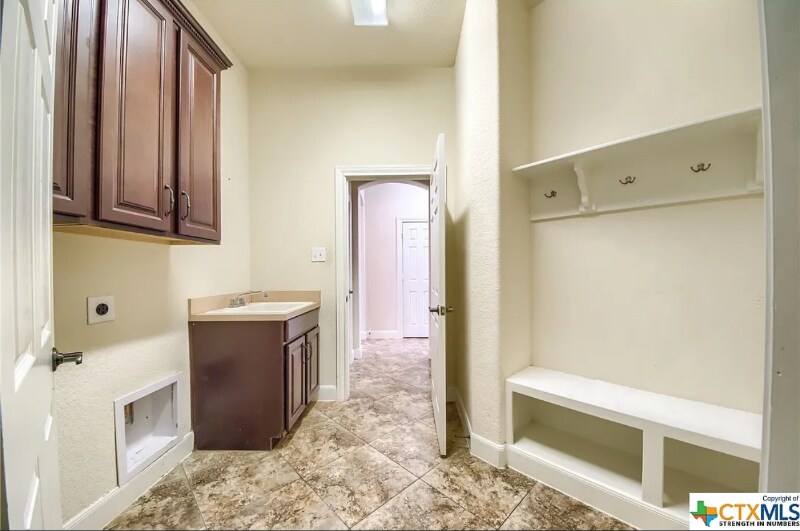 Building Photo - 11935 Newton Trail