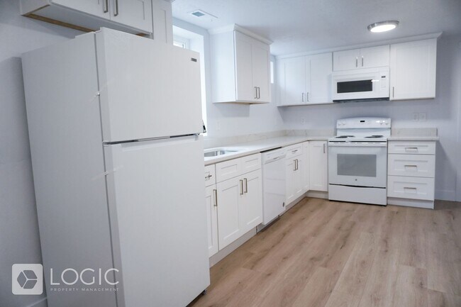 Building Photo - 171 E 3000 S