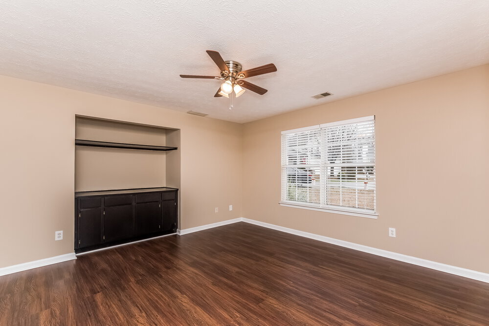 Building Photo - 2704 Lake Park Ridge E
