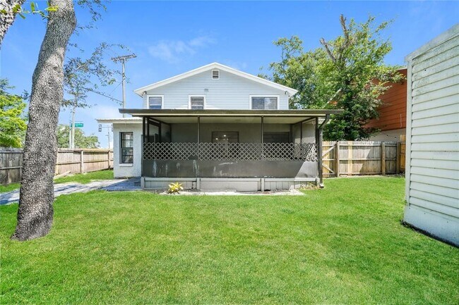 Building Photo - 4601 E Serena Dr
