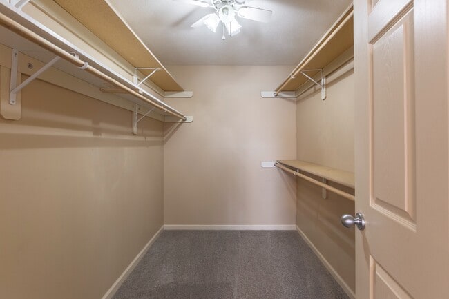 Floorplan - Square 131 - 4880 - 12 Plex