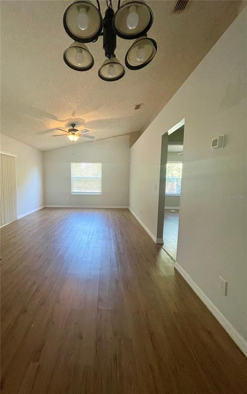 Building Photo - 1098 Seagate Dr W