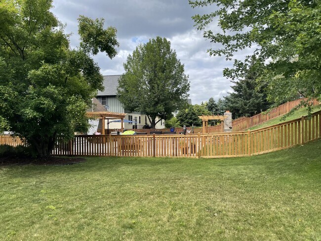 Building Photo - 15822 Drawstone Trail