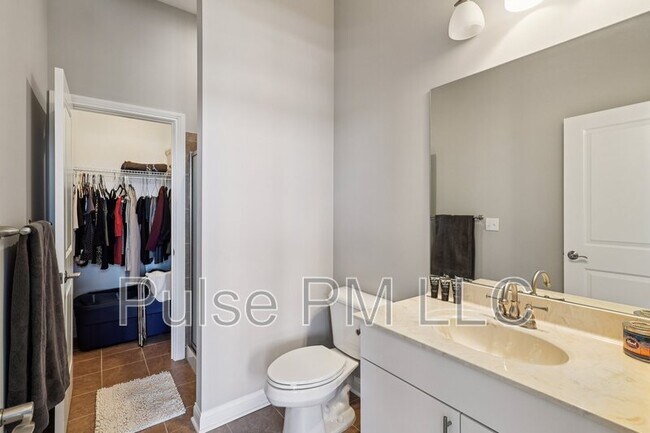 Building Photo - 1226 Grays Peak