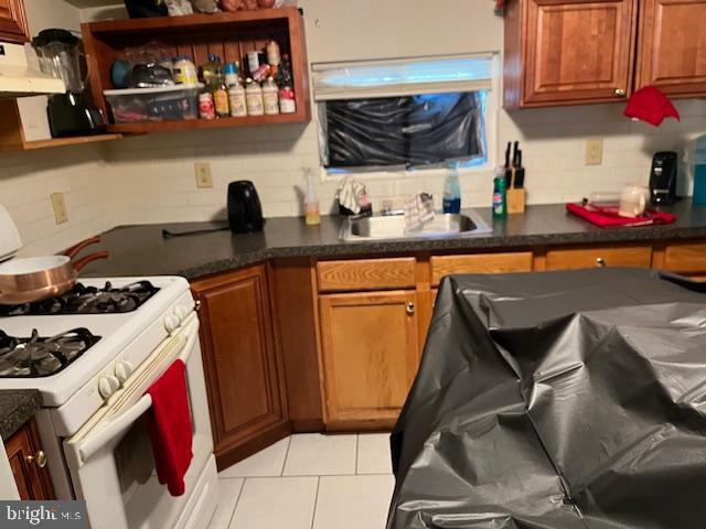 Building Photo - 2424 S Millick St