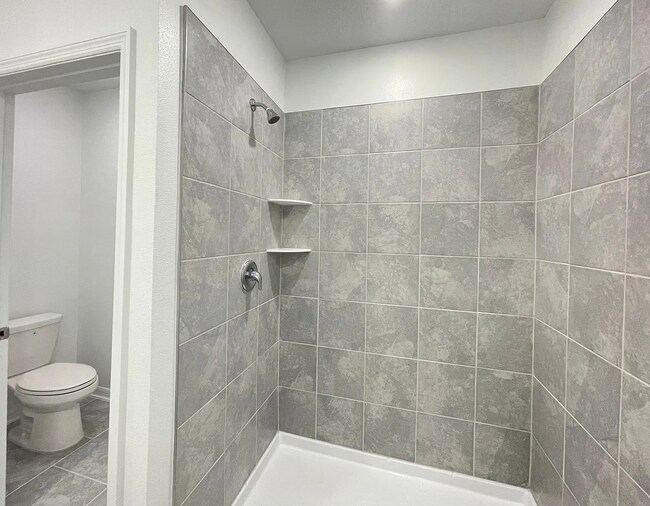 Building Photo - 3931 Willowbrook Dr, Edgewater, FL 32141