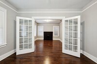 Building Photo - 1203 E 38th St