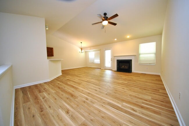 Building Photo - 49 Monterey Cypress Dr