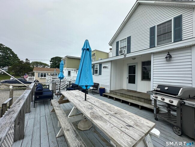 Building Photo - 37 Seaside Ln